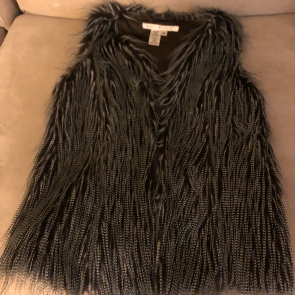 Fun furry vest (faux fur)